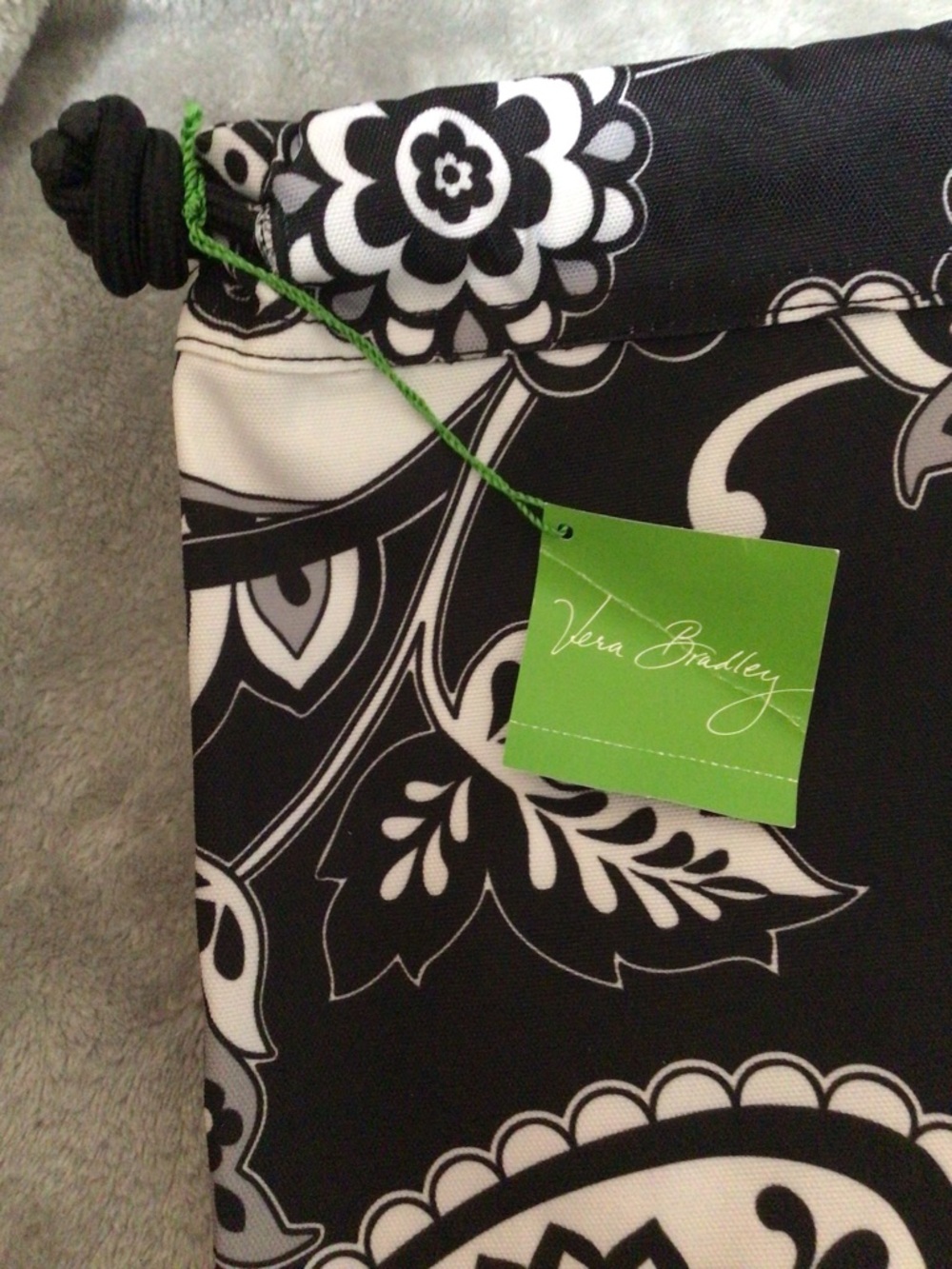 Vera Bradley Black & White Paisley Extra Large Laundry Bag with Shoulder Strap - Picture 4 of 7